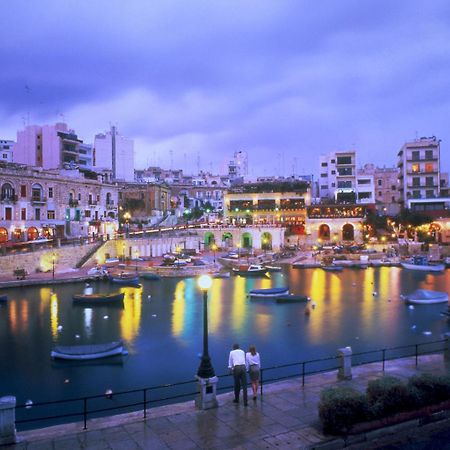 Modern Seaview Apartment In A Prime Location Sliema Luaran gambar
