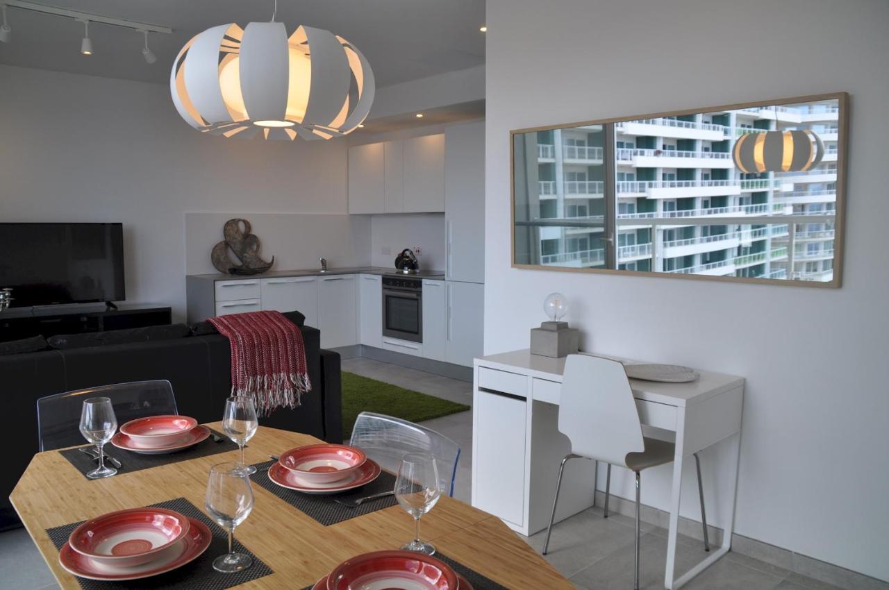 Modern Seaview Apartment In A Prime Location Sliema Luaran gambar